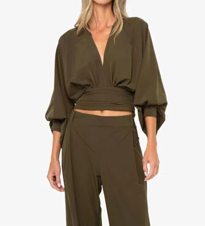 Jbq Eleonor Three-quarter Sleeve Top In Moss In Brown