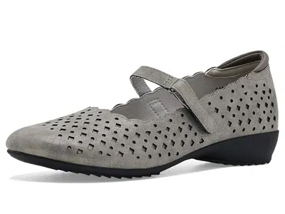 Jbu Nancy Women's Flat Shoes Gunmetal: 10 M, Faux Leather In Gray