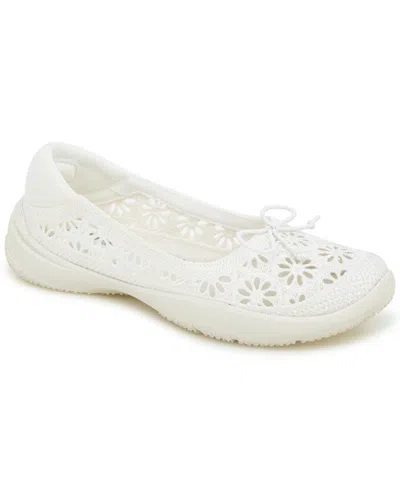 Jbu Women's Florence Casual Slip On Flats In White
