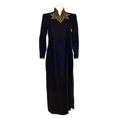 Pre-owned Jean Louis Scherrer 1980s Jean-louis Scherrer Black Velvet Gown With Black And Gold Beading