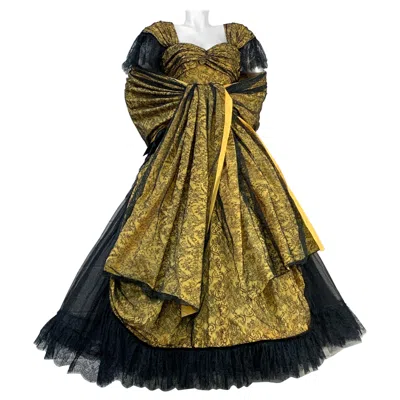 Pre-owned Jean Louis Scherrer 1980s Jean-louis Scherrer Yellow Silk & Chantilly Lace Voluminous Gown W Stole