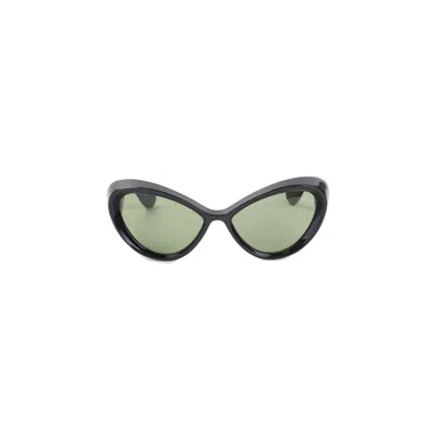 Jean Paul Gaultier Bold Cat-eye Sunglasses In Black