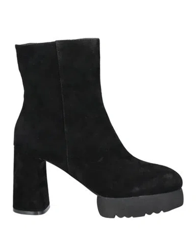 Jeannot Woman Ankle Boots Black Size 10 Leather In Black