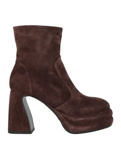 Jeannot Woman Ankle Boots Brown Size 7 Leather