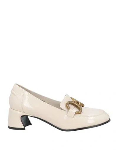 Jeannot Woman Loafers Off White Size 6 Leather In Neutral