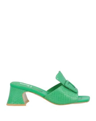 Jeannot Woman Sandals Green Size 8 Leather