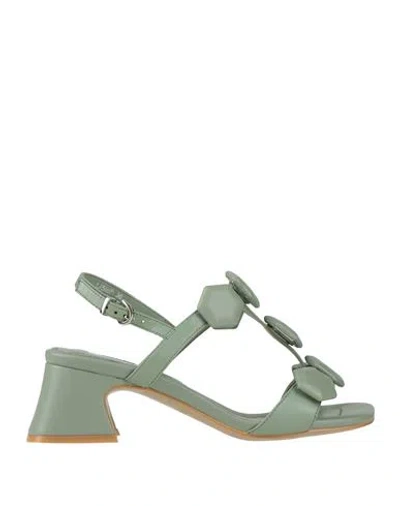 Jeannot Woman Sandals Sage Green Size 6 Soft Leather