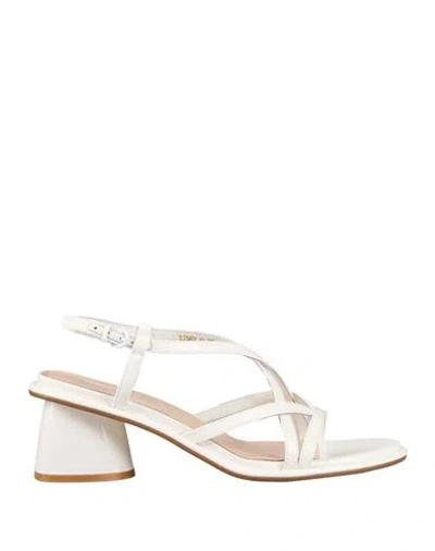 Jeannot Woman Sandals White Size 8 Leather, Synthetisches Material