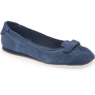Jeffrey Campbell Faylen Ballet Flat In Blue