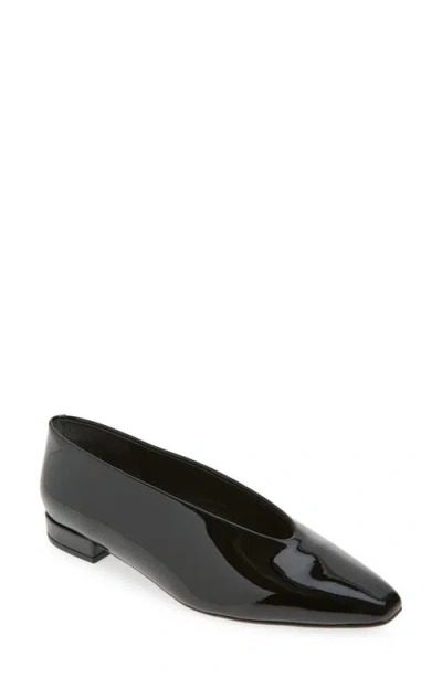Jeffrey Campbell Hinted Pointed Toe Flat In Black