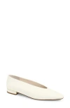 Jeffrey Campbell Hinted Pointed Toe Flat In Neutral
