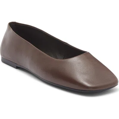 Jeffrey Campbell Listos Square Toe Flat In Brown