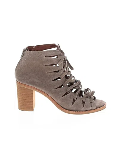 Pre-owned Jeffrey Campbell Sandals In Tan