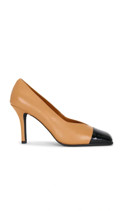 Jeffrey Campbell Sound 펌프 In Brown