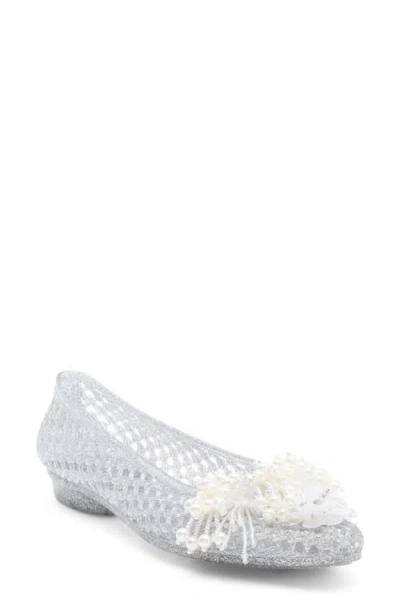 Jeffrey Campbell Whimzy Jelly Flat In Silver