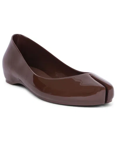 Jeffrey Campbell Women's Fixed Split-toe Jelly Flats In Brown