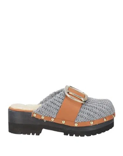 Jejia Woman Mules & Clogs Light Grey Size 8 Leather, Textile Fibers