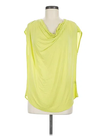 Pre-owned Jennifer Lopez Sleeveless Blouse In Yellow
