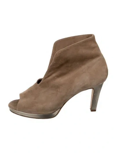 Pre-owned Jennifer Tattanelli Suede Boots In Gray