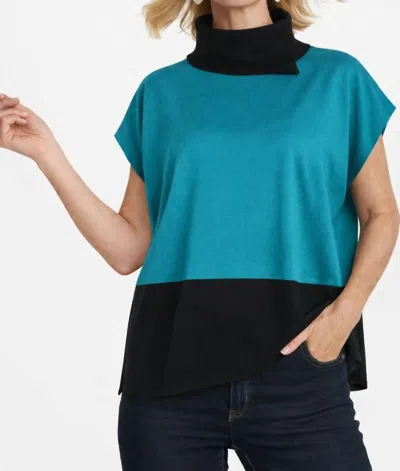 J'envie/eli Milano Colorblock Top In Teal/black In Blue
