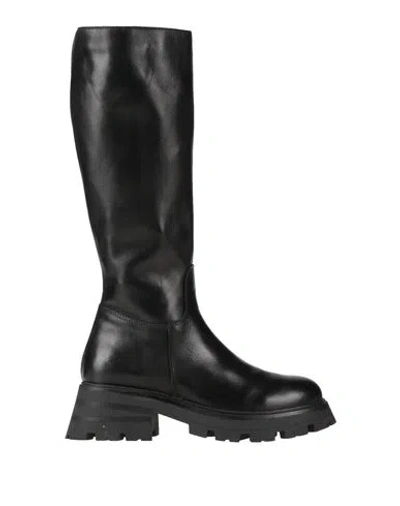 J-ero' Woman Boot Black Size 7 Calfskin