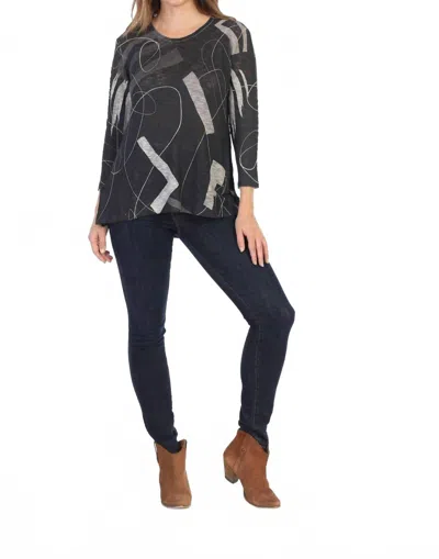 Jess & Jane Contours Sweater Knit High Low Slit Top In Multi In Black