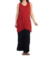 Jess & Jane Crushed Sharkbite Tunic Top In Red In Red