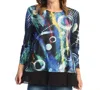 Jess & Jane Geo Pop Sublimination Contrast Hem Top In Multi In Multi