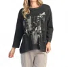 Jess & Jane Mariposa Mineral Washed Gauze Contrast Pocket Top In Black In Black