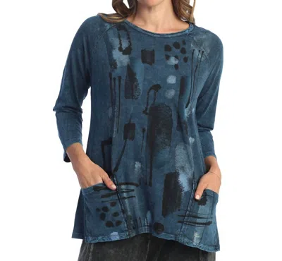 Jess & Jane Maze Mineral Washed Patch Pocket Cotton Top - Plus In Sapphire In Blue