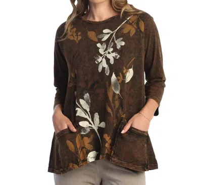 Jess & Jane Verde Mineral Washed Patch Pocket Cotton Top - Plus In Brown