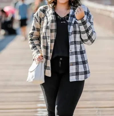 Jess Lea Colorblock Shacket In Jackson Tan & Ivory In Multi