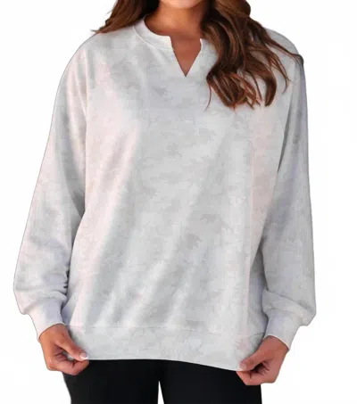 Jess Lea Riley French Terry Pullover In White In Gray