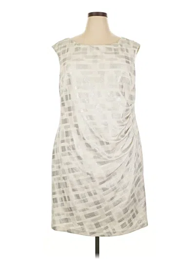 Pre-owned Jessica Howard Cocktail Dress In Silver