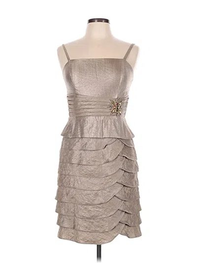 Pre-owned Jessica Howard Cocktail Dress In Silver
