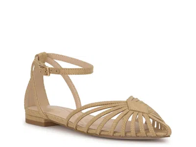 Jessica Simpson Eulean Flat In Brown