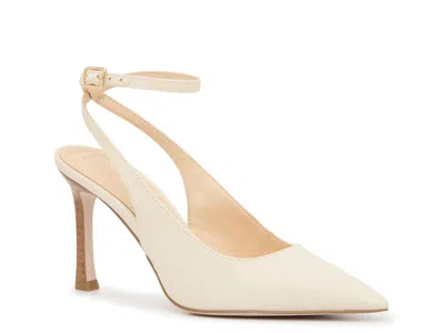 Jessica Simpson Lafier Pump In Neutral