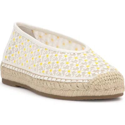 Jessica Simpson Lucciea Floral Embroidery Espadrille In White Multi