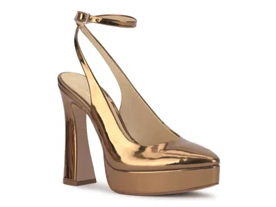 Jessica Simpson Nelica Platform Pump In Multi