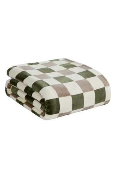 Jessica Simpson Plush Fleece Throw Blanket In Green