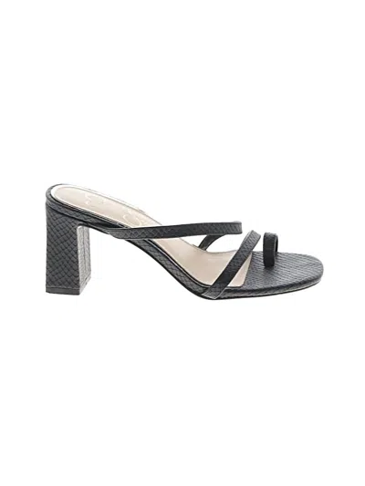 Pre-owned Jessica Simpson Sandals In Black