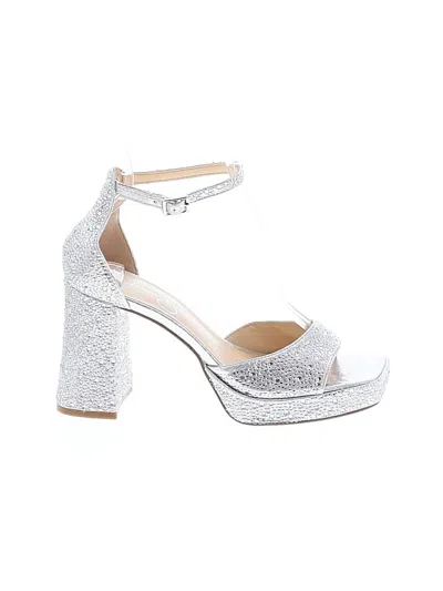 Pre-owned Jessica Simpson Sandals In Silver