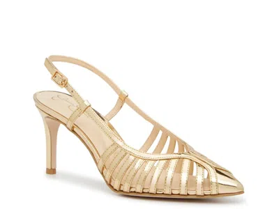 Jessica Simpson Souga Pump In Gold