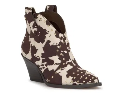 Jessica Simpson Zadie Western Bootie In Brown
