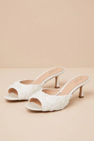 Jewel By Badgley Mischka Scarlet Ivory Satin Kitten Heel Slide Sandals