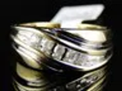 Pre-owned Jewelry Unlimited 10k Mens Two Tone 5 Stone Round Channel Diamond Fashion Band Ring In White/colorless