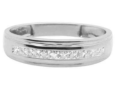 Pre-owned Jewelry Unlimited Men's 10k White Gold One-row Channel Princess Diamond Wedding Band Ring 0.25ct In H-i
