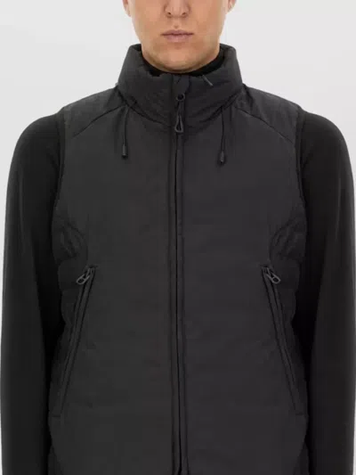 Jg1 Hybro-70 Puffer Vest In Black