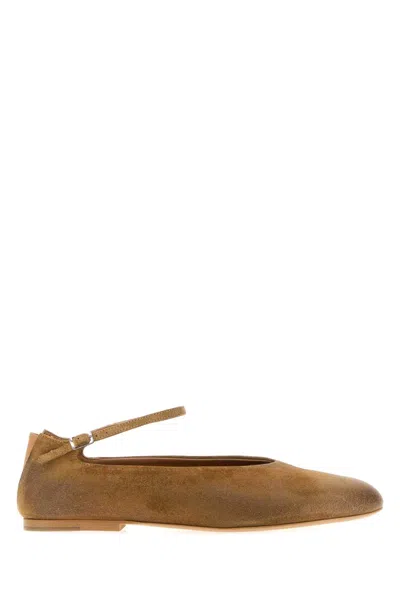 Jil Sander Flat In Brown