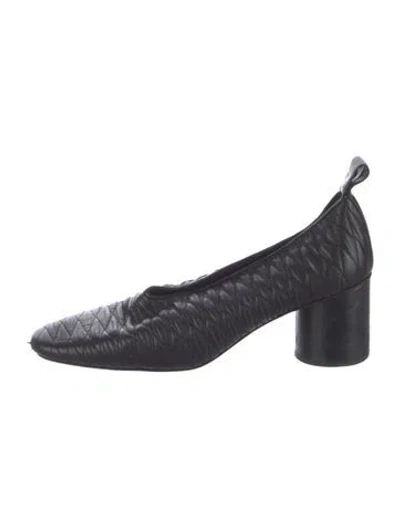 Pre-owned Jil Sander Leather Patterned Pumps In Black